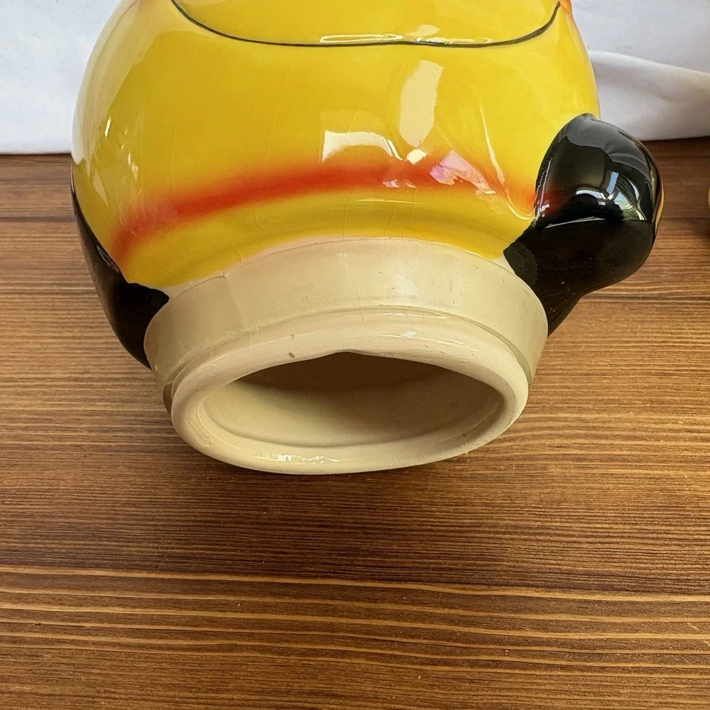 Cosmos Gifts Ceramic Honey Bee Cookie Jar Bumble Bee Kitchen Canister